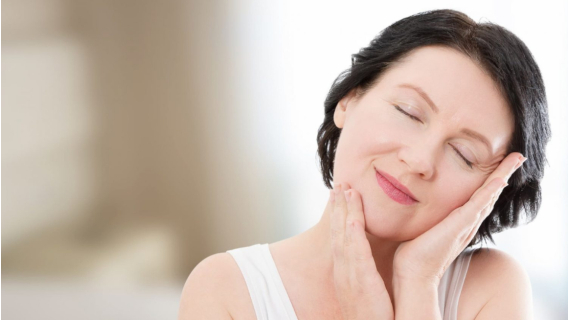 Грижа за кожата и красотата по време на менопауза