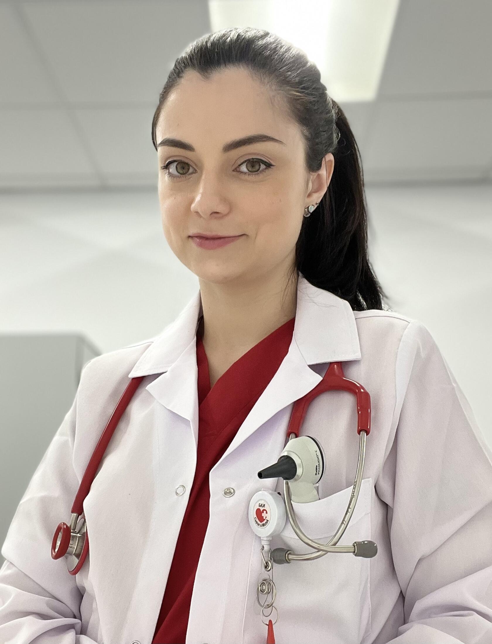 Лилия Николова